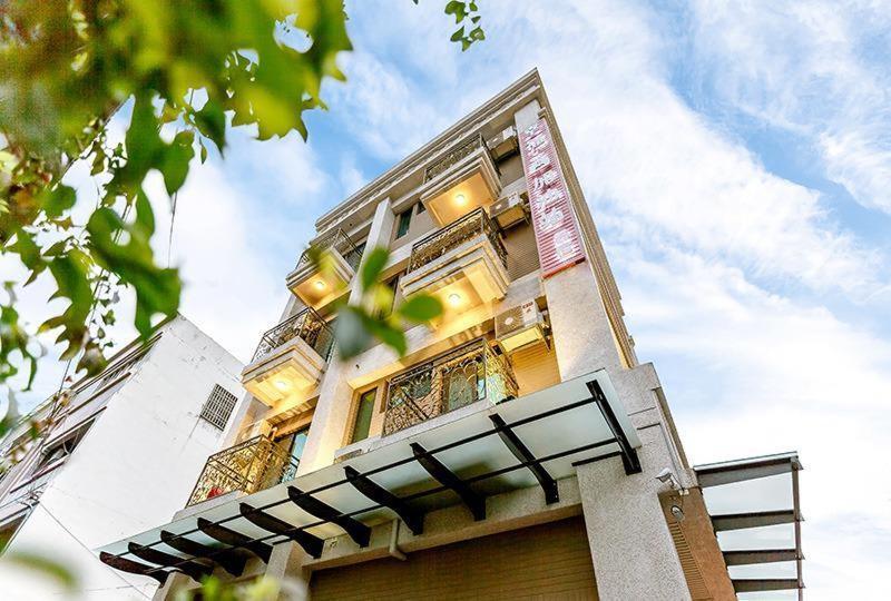 幸福加油站電梯民宿 -近東大門夜市 Hualien City Εξωτερικό φωτογραφία